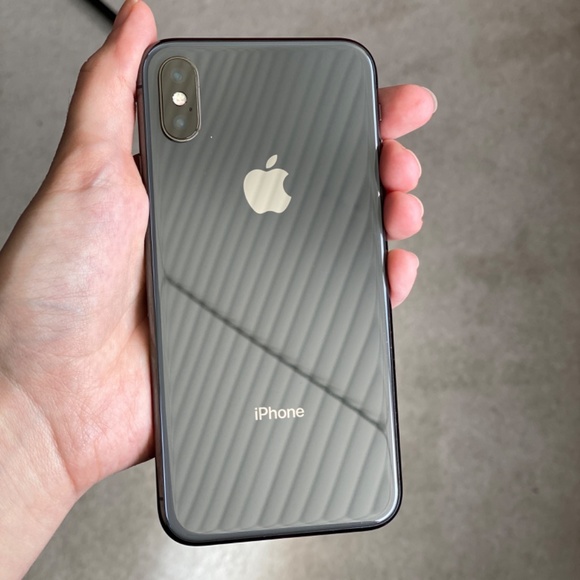 iPhone X 64gb unlocked - amazing condition - Picture 2 of 10